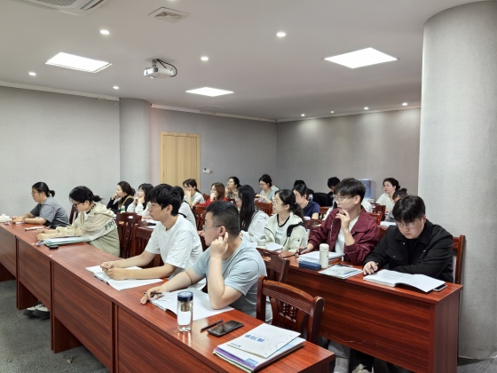 4a486a979c88060ef4e27946e1574c6.jpg?x-oss-process=image/resize,w_560,q_90